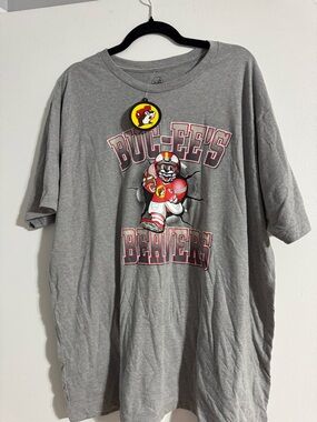 Buc-ee's Beavers Gray Short Sleeve Tee